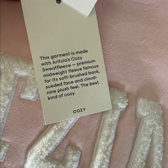 Aritzia Cozy Sweatfleece Perfect Crew Light Pink Crewneck Sweatshirt - Picture 11 of 11